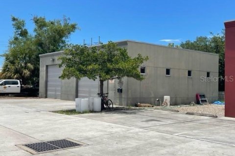 Commercial property in Longwood, Florida 1783.72 sq.m. № 546580 - photo 31
