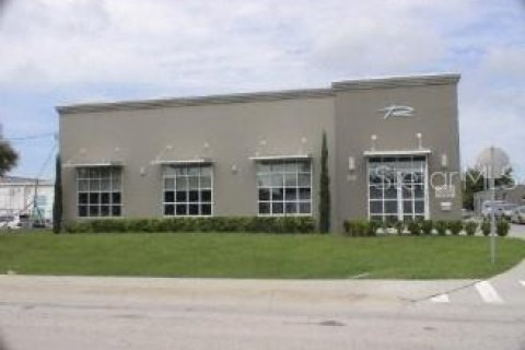 Commercial property in Longwood, Florida 1783.72 sq.m. № 546580 - photo 21