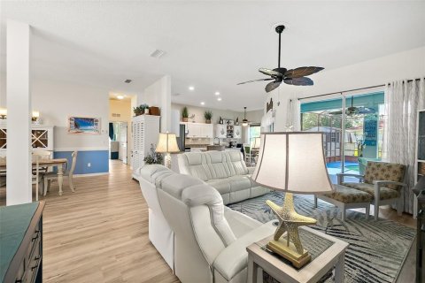 Villa ou maison à vendre à Palm Coast, Floride: 3 chambres, 180.97 m2 № 2120755 - photo 15