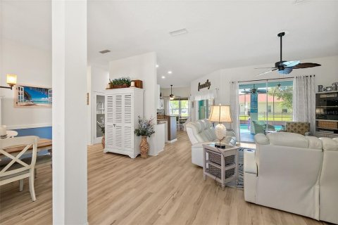 Villa ou maison à vendre à Palm Coast, Floride: 3 chambres, 180.97 m2 № 2120755 - photo 17