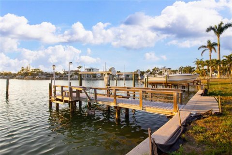Land in Treasure Island, Florida № 1525210 - photo 15