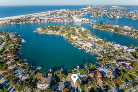 Land in Treasure Island, Florida № 1525210 - photo 4
