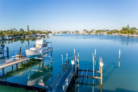 Land in Treasure Island, Florida № 1525210 - photo 5