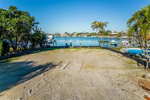 Land in Treasure Island, Florida № 1525210 - photo 2