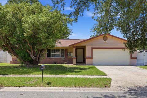 House in Winter Park, Florida 5 bedrooms, 213.68 sq.m. № 2361323