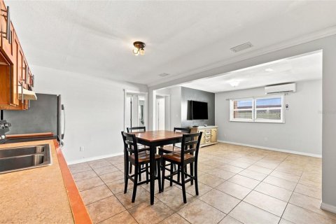 Villa ou maison à louer à Winter Park, Floride: 5 chambres, 213.68 m2 № 2361323 - photo 23
