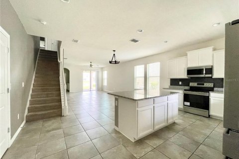 Villa ou maison à louer à Winter Garden, Floride: 3 chambres, 187.11 m2 № 1802229 - photo 3