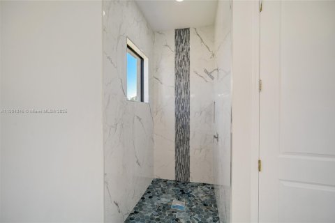 Купить виллу или дом в Лихай-Эйкерс, Флорида 3 спальни, 148.92м2, № 1954904 - фото 16