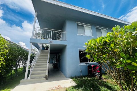 Apartamento en alquiler en Miami Beach, Florida, 2 dormitorios, 106.84 m2 № 2086166 - foto 2