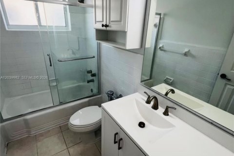 Apartamento en alquiler en Miami Beach, Florida, 2 dormitorios, 106.84 m2 № 2086166 - foto 19