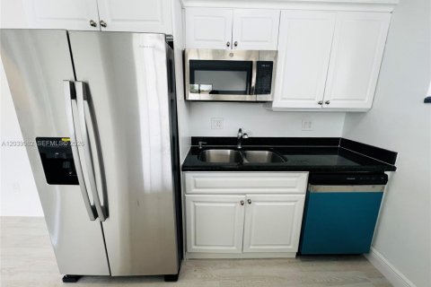 Apartamento en alquiler en Miami Beach, Florida, 2 dormitorios, 106.84 m2 № 2086166 - foto 6