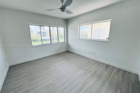Apartamento en alquiler en Miami Beach, Florida, 2 dormitorios, 106.84 m2 № 2086166 - foto 14