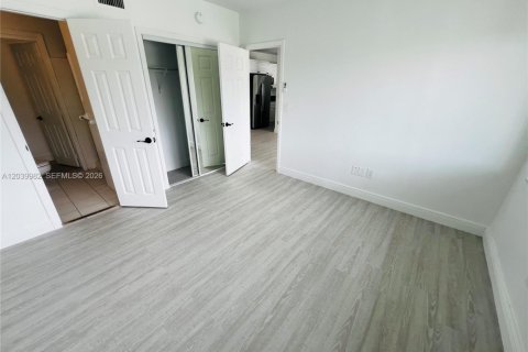 Apartamento en alquiler en Miami Beach, Florida, 2 dormitorios, 106.84 m2 № 2086166 - foto 15