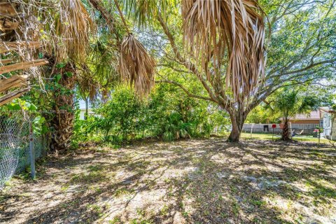 House in Fort Lauderdale, Florida 3 bedrooms, 80.27 sq.m. № 1823639 - photo 3