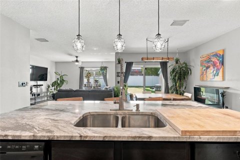 Villa ou maison à louer à Ocala, Floride: 4 chambres, 169.73 m2 № 2433206 - photo 10