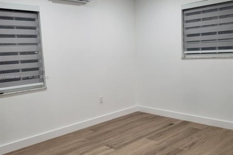 Apartment in Sweetwater, Florida 1 bedroom № 1987845 - photo 16