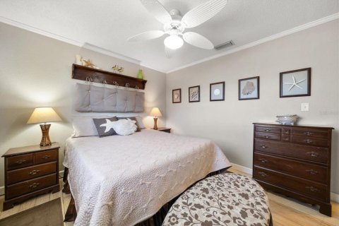 Copropriété à vendre à Indian Rocks Beach, Floride: 2 chambres, 69.21 m2 № 1909528 - photo 25