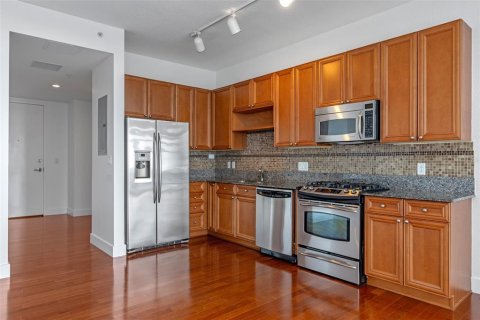 Condo in Orlando, Florida, 1 bedroom  № 1780943 - photo 12