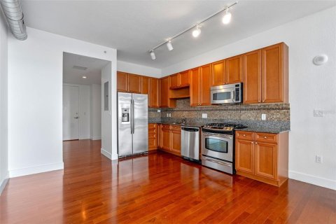 Condo in Orlando, Florida, 1 bedroom  № 1780943 - photo 11