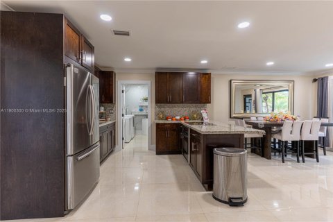 Купить виллу или дом в Майами-Гарденс, Флорида 3 спальни, 133.13м2, № 1953883 - фото 10