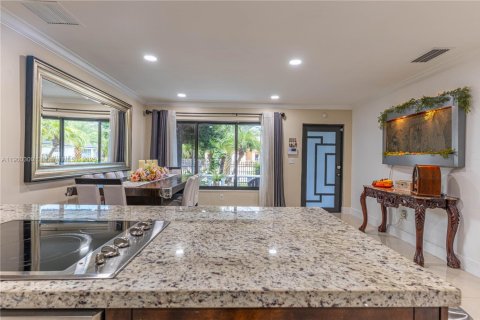Купить виллу или дом в Майами-Гарденс, Флорида 3 спальни, 133.13м2, № 1953883 - фото 13