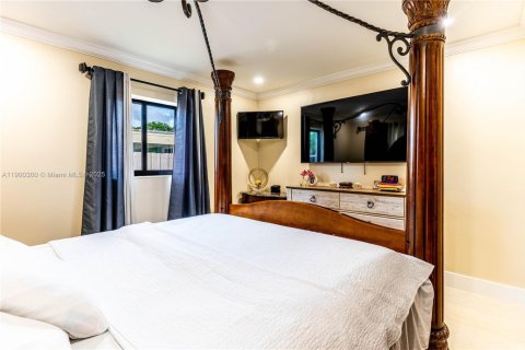 Купить виллу или дом в Майами-Гарденс, Флорида 3 спальни, 133.13м2, № 1953883 - фото 23