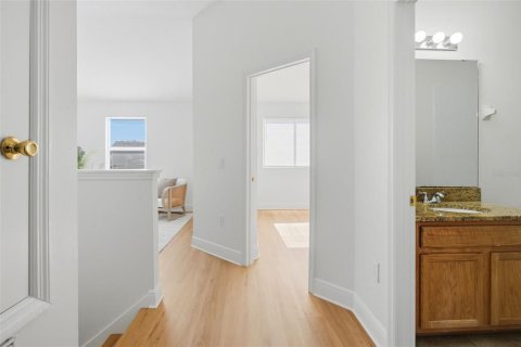 Купить таунхаус в Уиндермир, Флорида 3 комнаты, 158.49м2, № 2429244 - фото 19