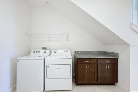 Adosado en venta en Orlando, Florida, 2 dormitorios, 158.68 m2 № 1448346 - foto 27