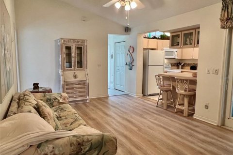 House in Ocala, Florida 2 bedrooms, 145.76 sq.m. № 2204322 - photo 8