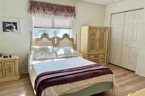 House in Ocala, Florida 2 bedrooms, 145.76 sq.m. № 2204322 - photo 20