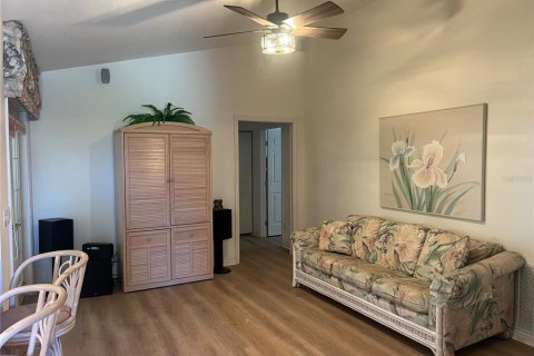 House in Ocala, Florida 2 bedrooms, 145.76 sq.m. № 2204322 - photo 18