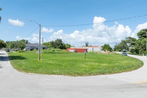 Terreno en venta en Cutler Bay, Florida № 1951185 - foto 10