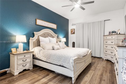 Купить виллу или дом в Хомстед, Флорида 5 спален, 191.38м2, № 2052260 - фото 22