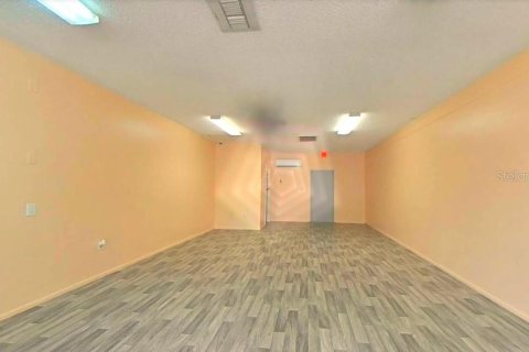 Immobilier commercial à louer à Holiday, Floride: 60.01 m2 № 1296762 - photo 7