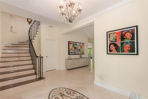 Casa en venta en Miami Beach, Florida, 6 dormitorios, 539.67 m2 № 1937671 - foto 19
