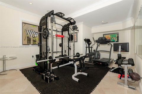 Casa en venta en Miami Beach, Florida, 6 dormitorios, 539.67 m2 № 1937671 - foto 27