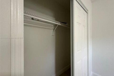 Appartement à louer à Wilton Manors, Floride: 2 chambres № 1966433 - photo 28