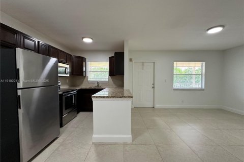 Appartement à louer à Wilton Manors, Floride: 2 chambres № 1966433 - photo 16