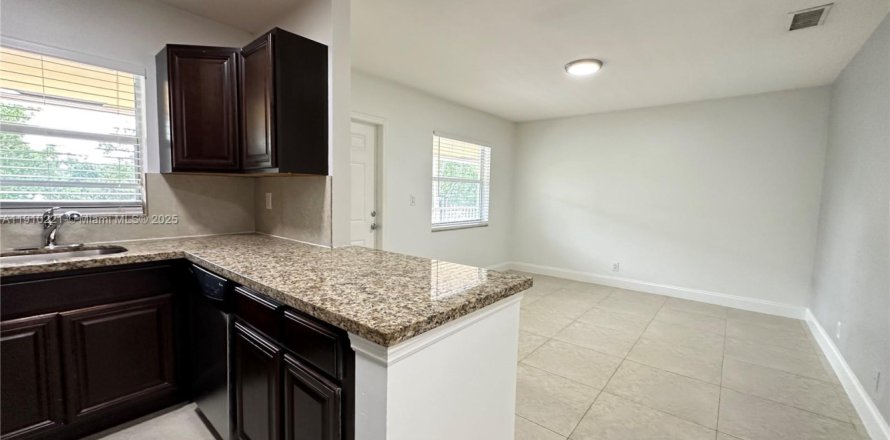 Appartement à Wilton Manors, Floride 2 chambres № 1966433