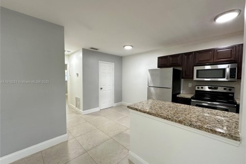 Appartement à louer à Wilton Manors, Floride: 2 chambres № 1966433 - photo 5