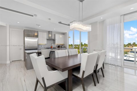 Condo in Fort Lauderdale, Florida, 3 bedrooms  № 1664218 - photo 17