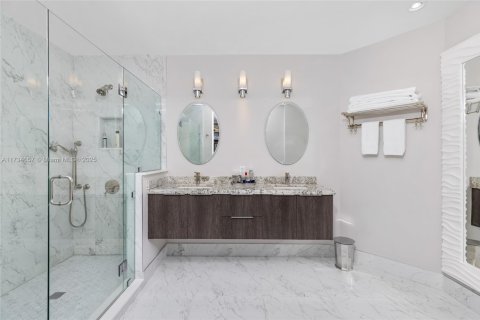 Condo in Fort Lauderdale, Florida, 3 bedrooms  № 1664218 - photo 14