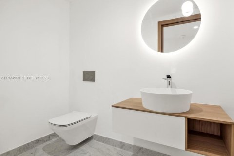 Купить кондоминиум в Бей-Харбор-Айлендс, Флорида 2 спальни, № 2036152 - фото 19