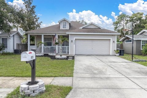 House in New Port Richey, Florida 3 bedrooms, 221.48 sq.m. № 2217219