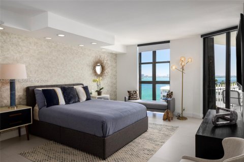 Condominio en venta en Miami, Florida, 2 dormitorios, 117.8 m2 № 2006592 - foto 11