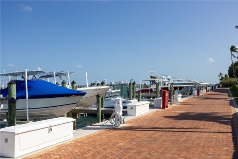 Condominio en venta en Miami, Florida, 2 dormitorios, 117.8 m2 № 2006592 - foto 22