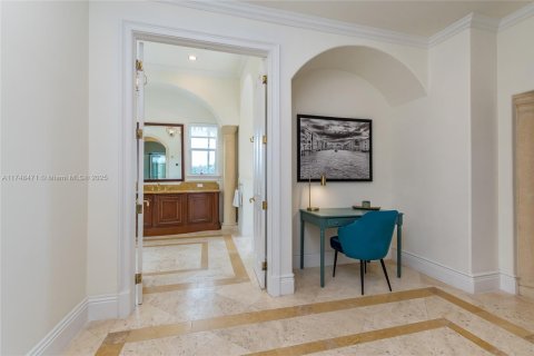 Villa ou maison à louer à Coral Gables, Floride: 7 chambres, 610.93 m2 № 1711071 - photo 14
