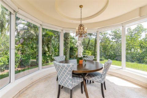 Villa ou maison à louer à Coral Gables, Floride: 7 chambres, 610.93 m2 № 1711071 - photo 3