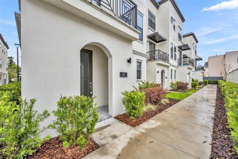 Townhouse in Orlando, Florida 3 bedrooms, 197.6 sq.m. № 2147489 - photo 3