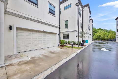 Townhouse in Orlando, Florida 3 bedrooms, 197.6 sq.m. № 2147489 - photo 29